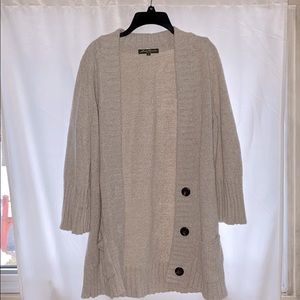 Large Eddie Bauer beige sweater
